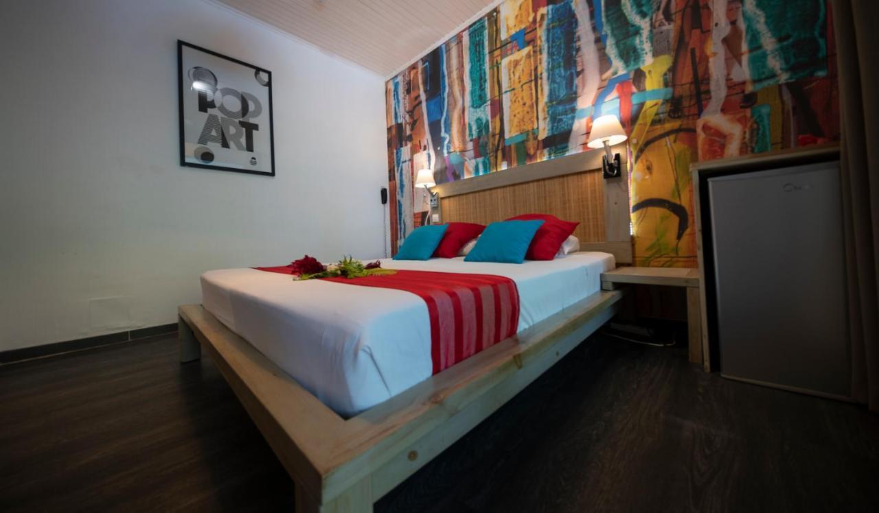 Hotel Les Bougainvilliers Saint-Gilles Les Bains Zewnętrze zdjęcie