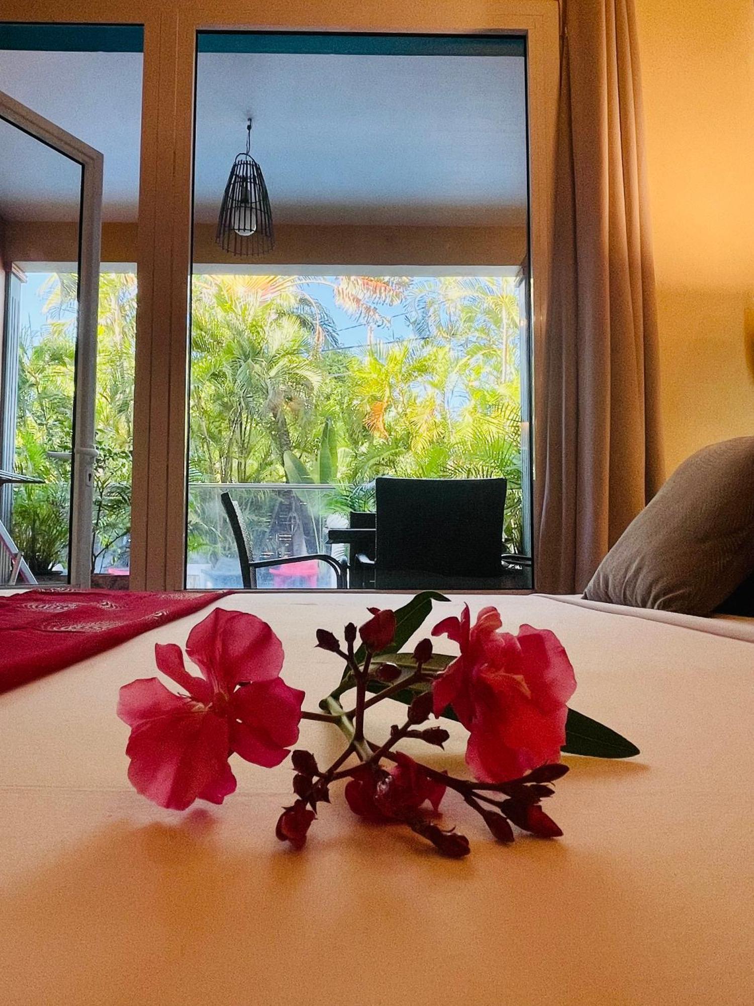 Hotel Les Bougainvilliers Saint-Gilles Les Bains Zewnętrze zdjęcie